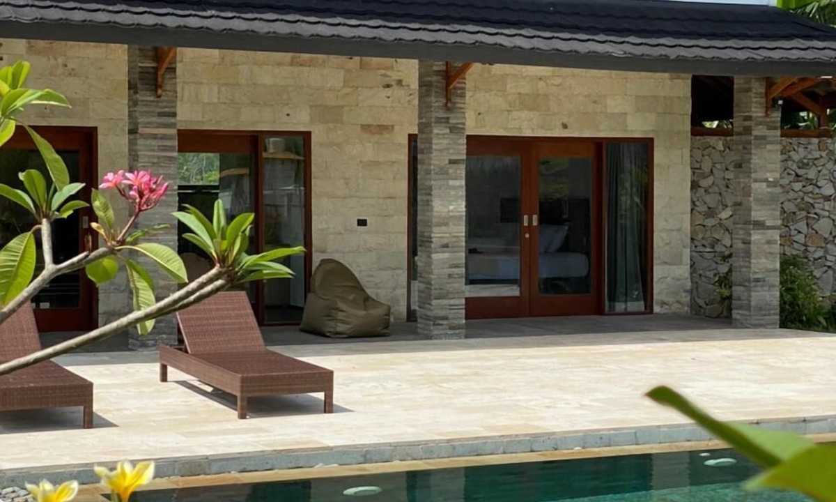 Sekongkang Bed & Breakfast | Baha Baha Villas