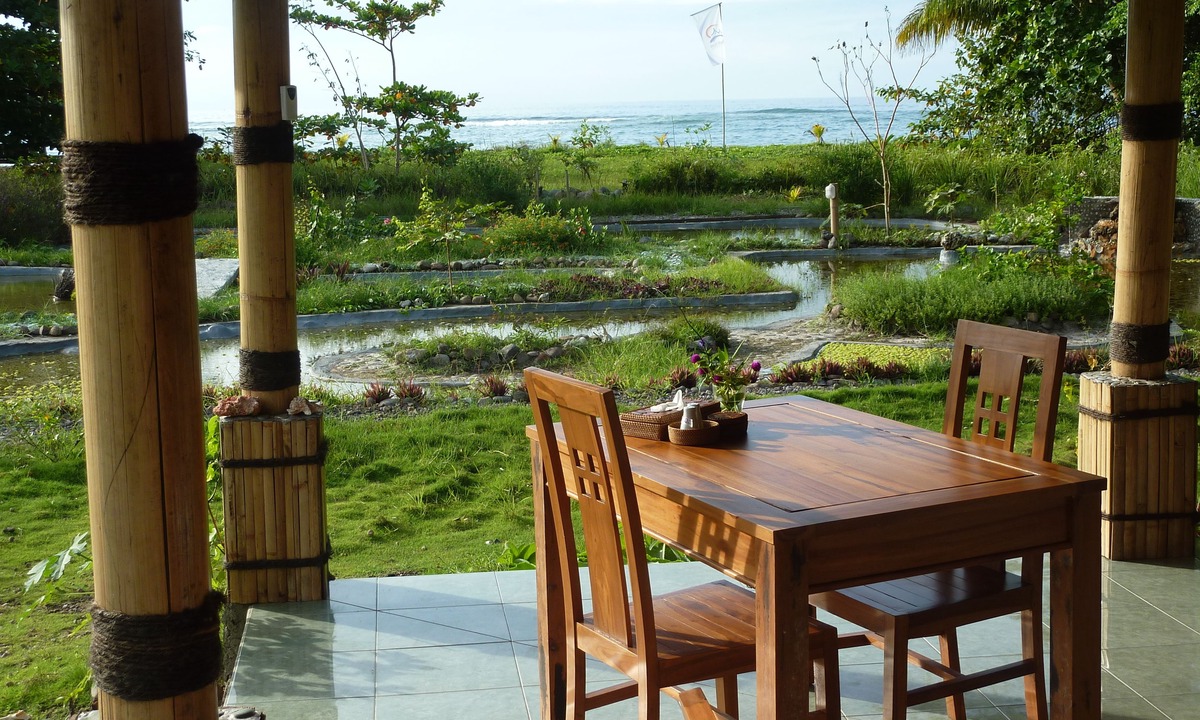 Maumere Bed & Breakfast | Budi Sun Resort