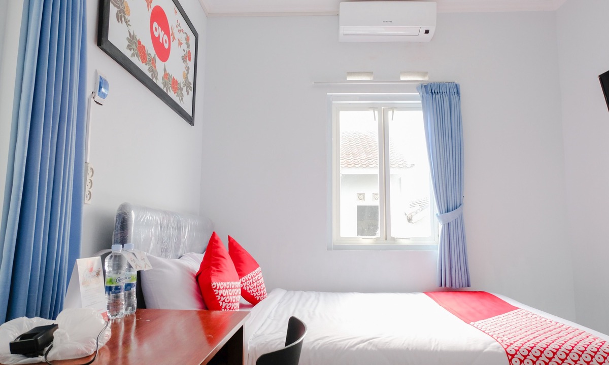 Malang Hotel | OYO 437 Hnr Homestay Syariah