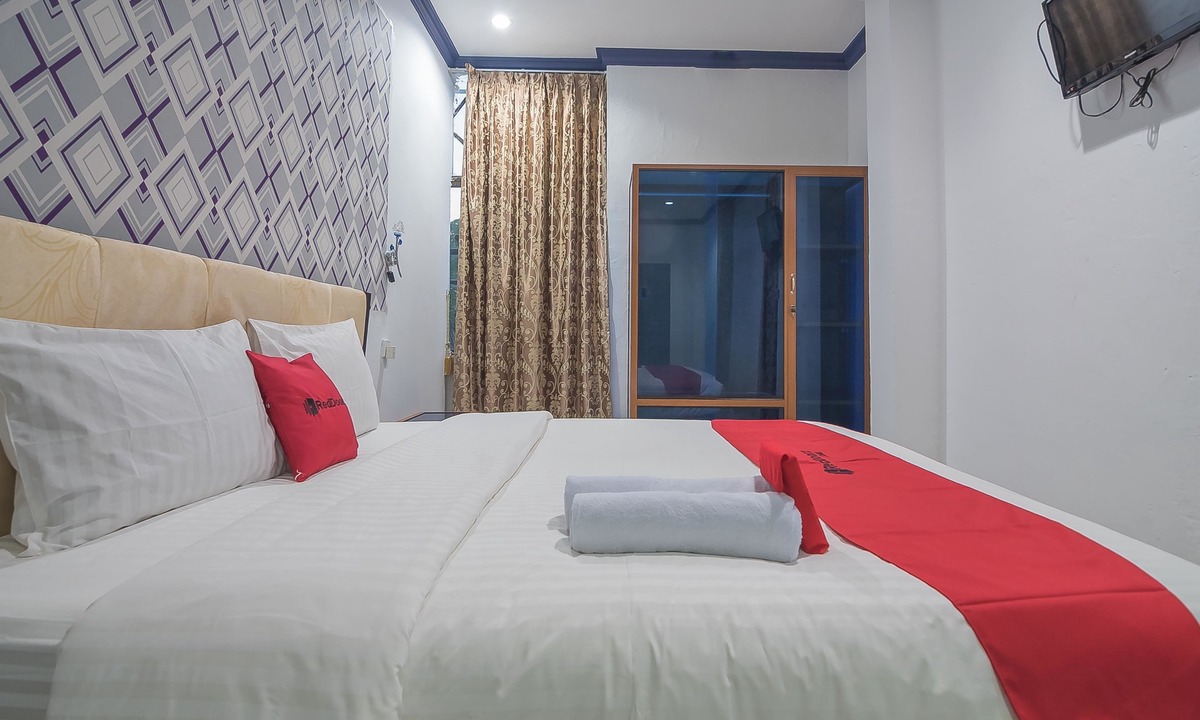 Tanjung Uncang Hotel | RedDoorz near RSUD Embung Fatimah Batam