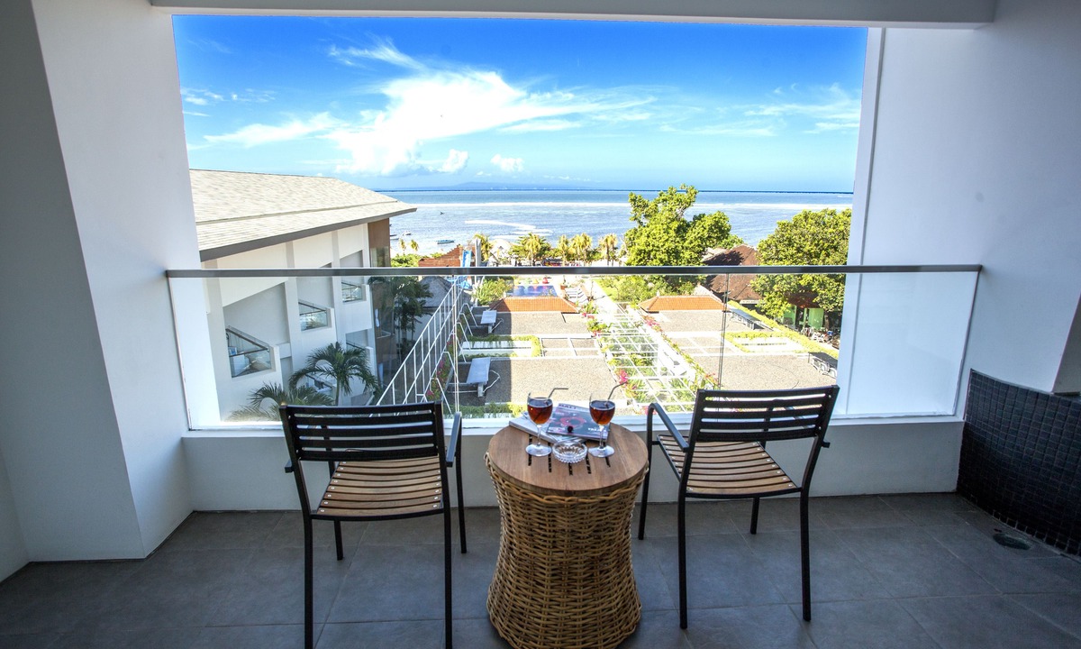 Kuta Selatan Hotel | Benoa Sea Suites and Villas
