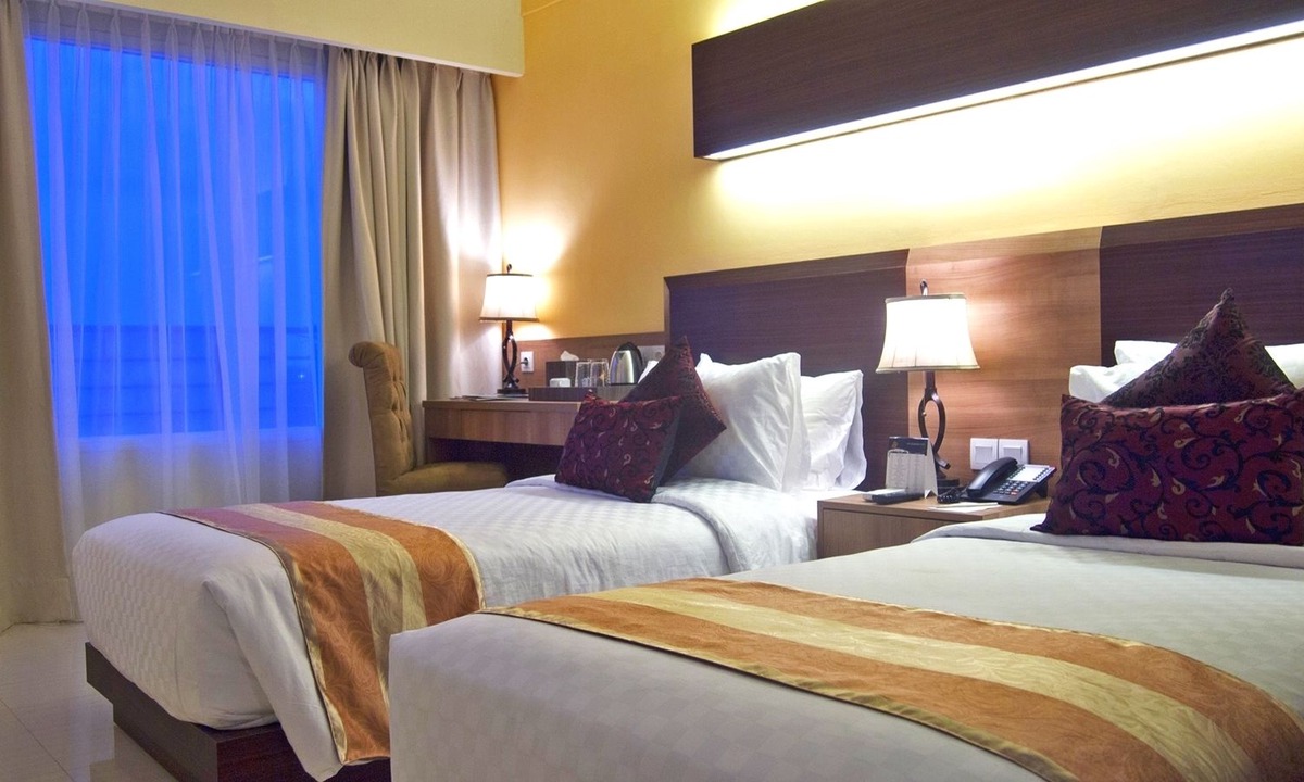 Pagedangan Hotel | Sapphire Sky Hotel & Conference