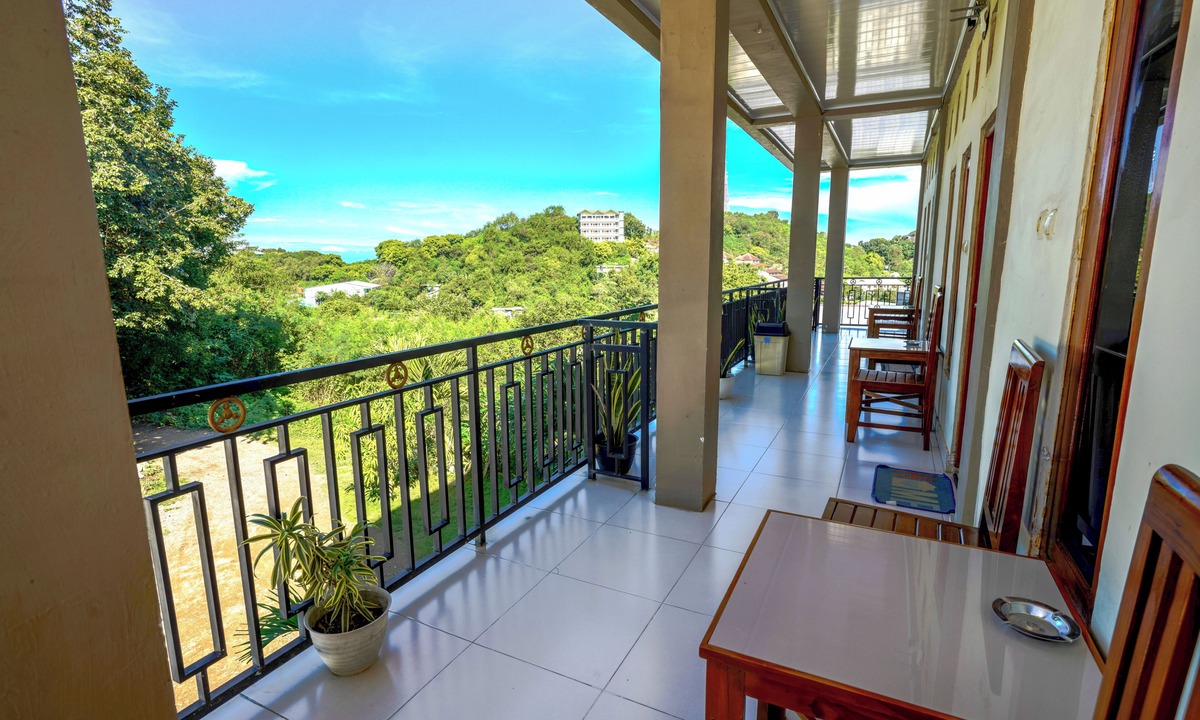 Labuan Bajo Bed & Breakfast | Golo Tango Homestay
