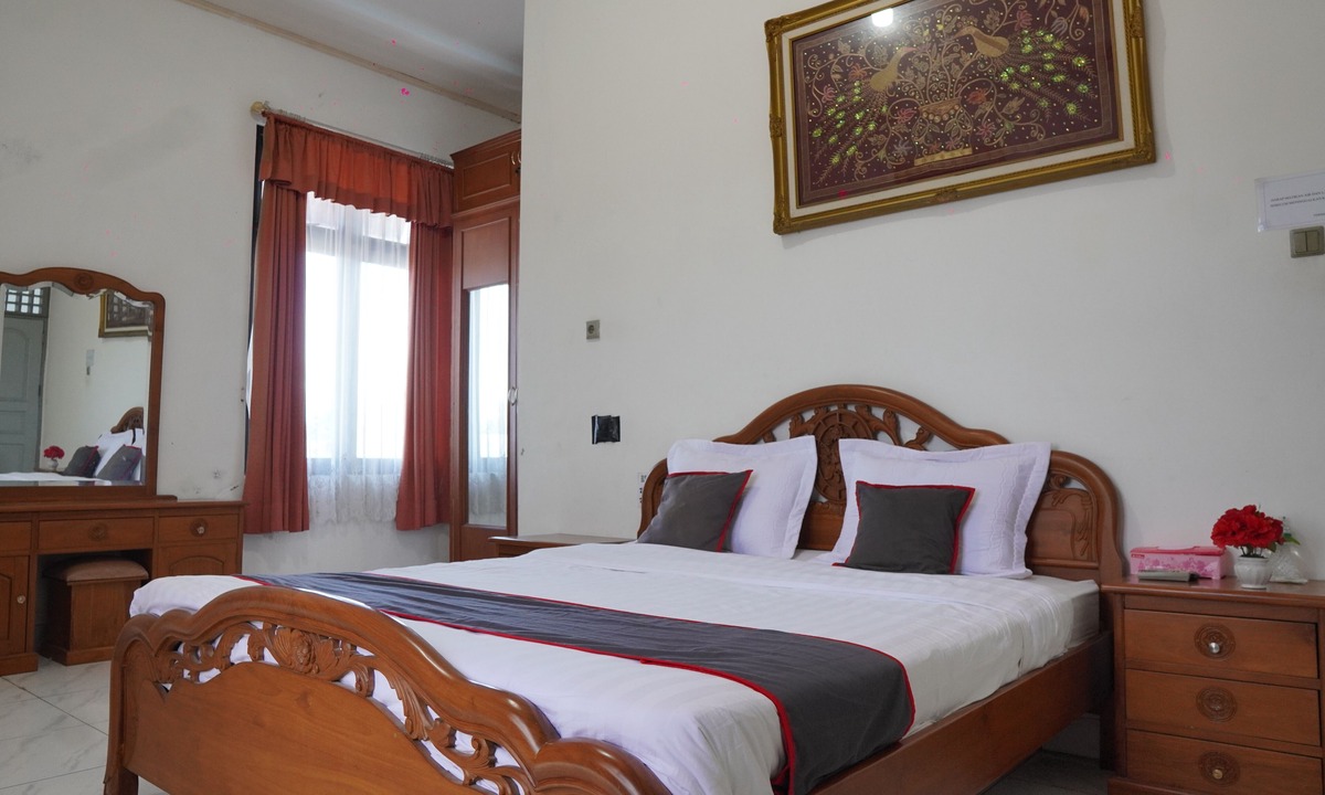 Padang Hotel | Collection O near Universitas Negeri Padang formerly Hotel Amra