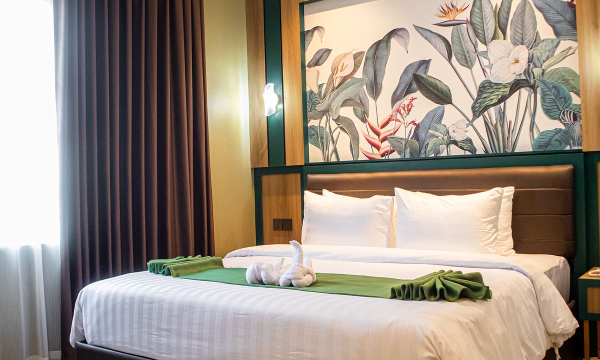 Tanjung Pinang Hotel | Bona Ventura Hotel & Skybar
