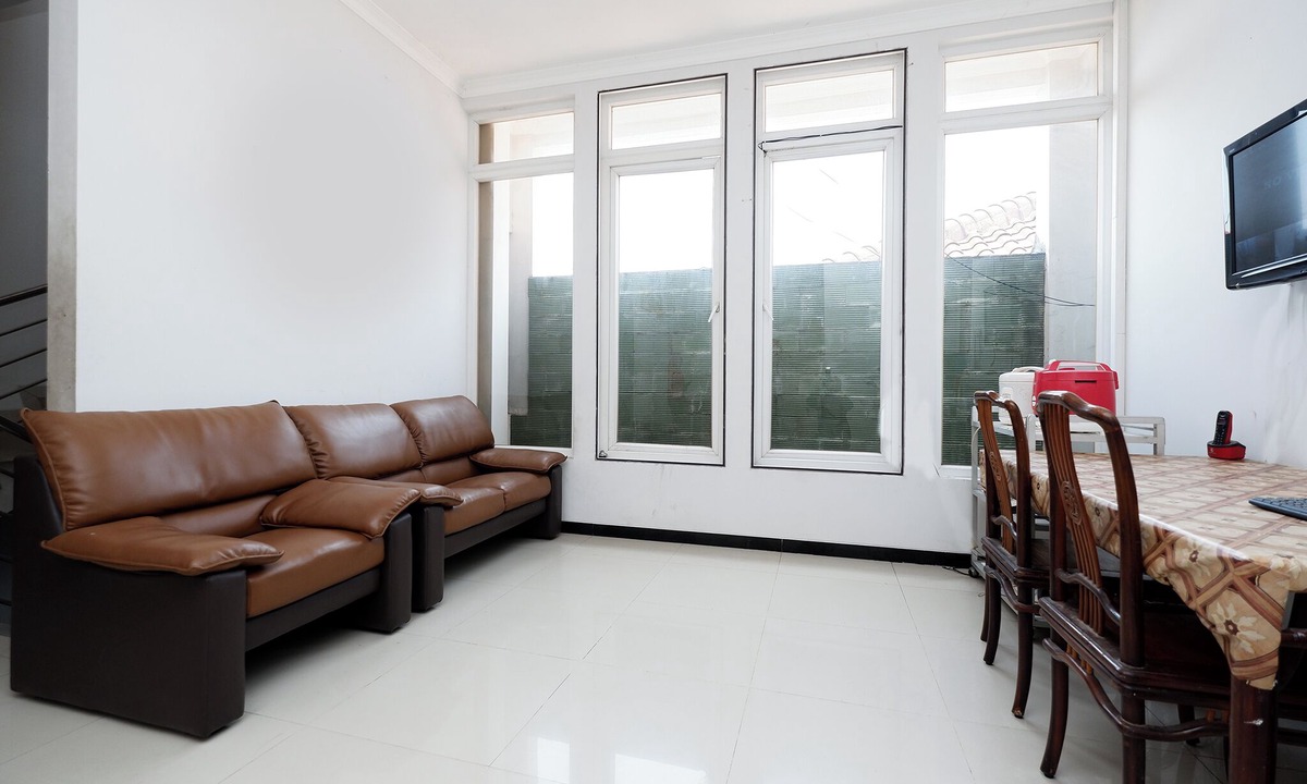 West Semarang Hotel | Hotel O Peaceful Residence