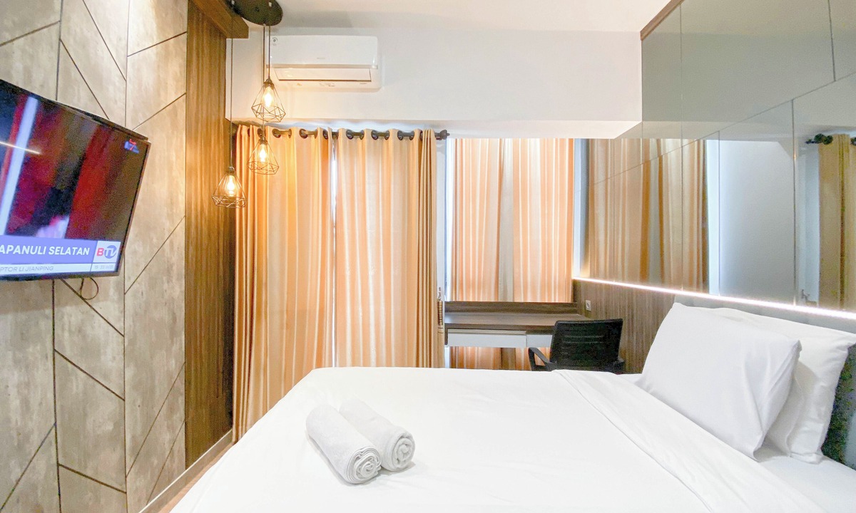 Jatingaleh Apartment | Comfortable and Homey Studio at The Alton Apartment