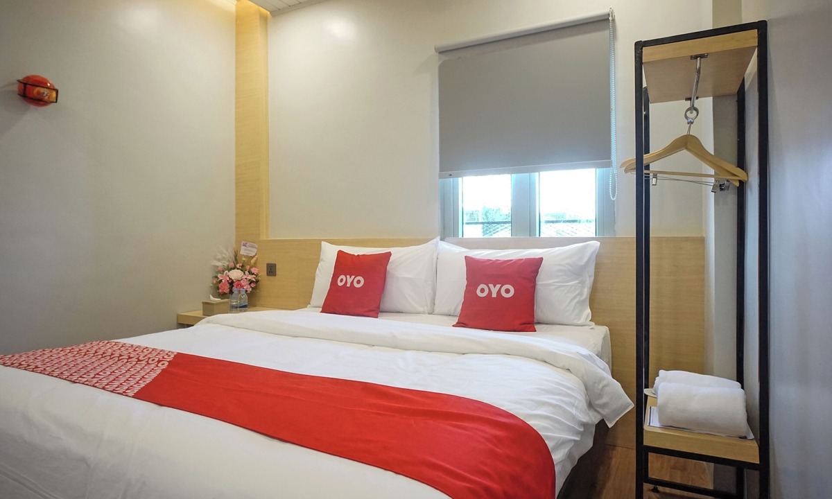 Medan Hotel | OYO 92956 Travelbiz Hotel
