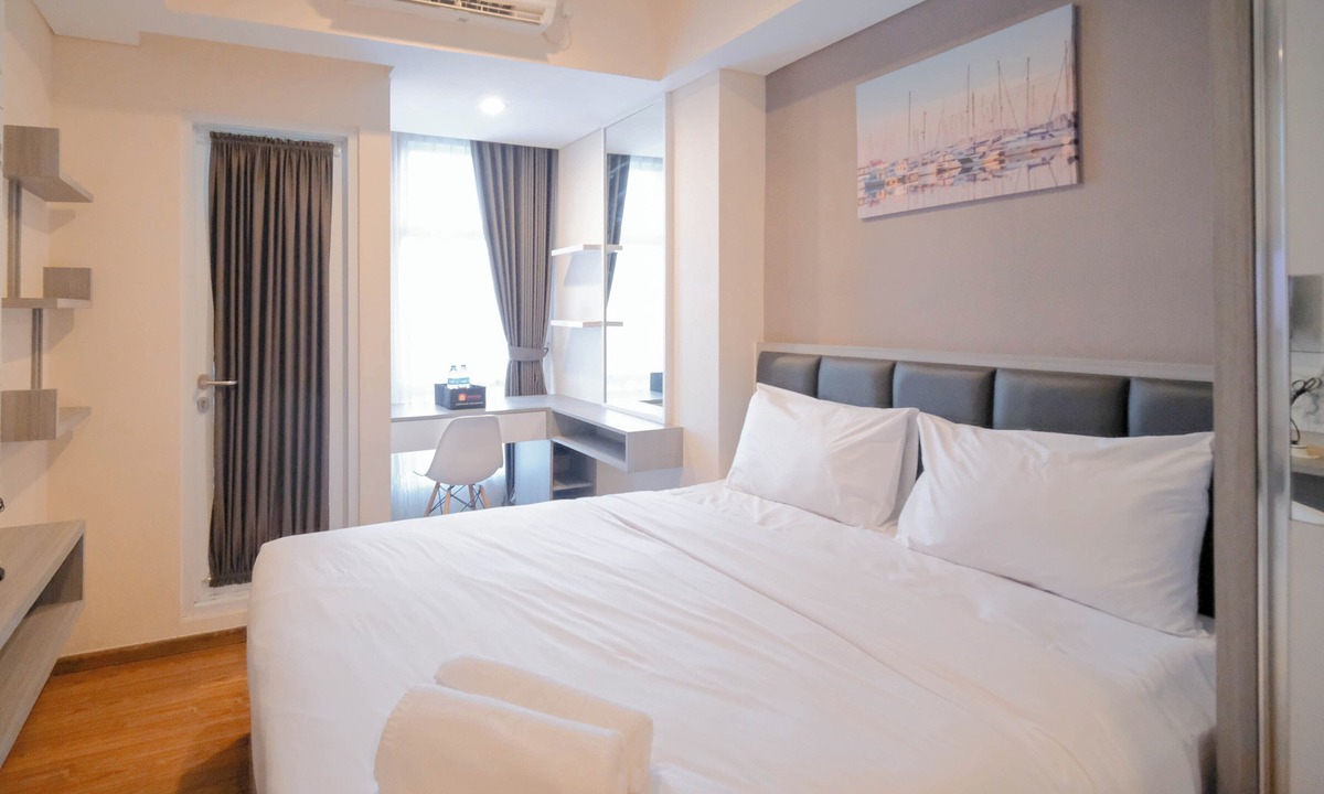 Surabaya Apartment | Compact And Comfortable Living Studio At Grand Sungkono Lagoon Apartment
