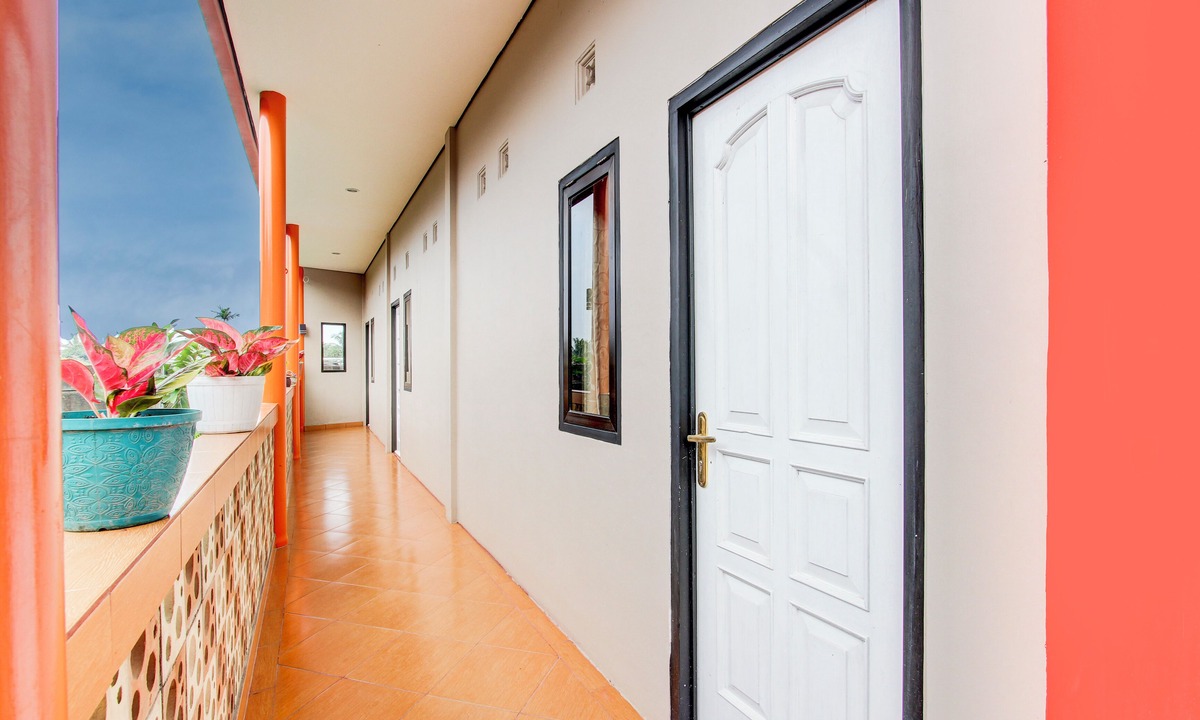 Pakem Hotel | Capital O 93994 Dalem Kamulyan Syariah Guest House