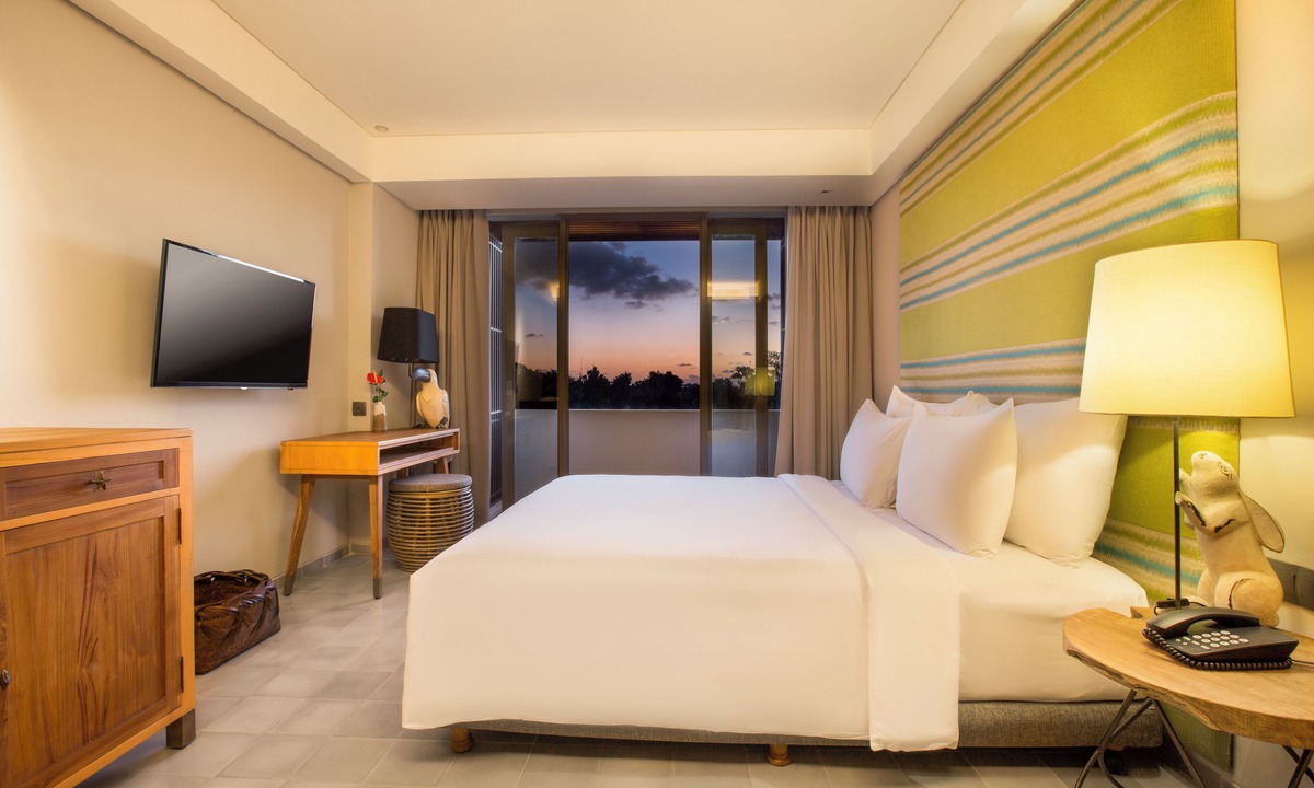 Drupadi Hotel | IKOSHAROLD Suites Seminyak