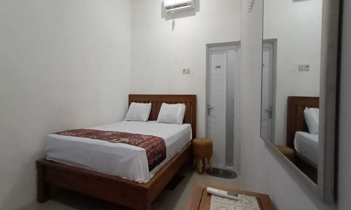Purworejo Hotel | OYO 93963 Homestay Kita Purworejo