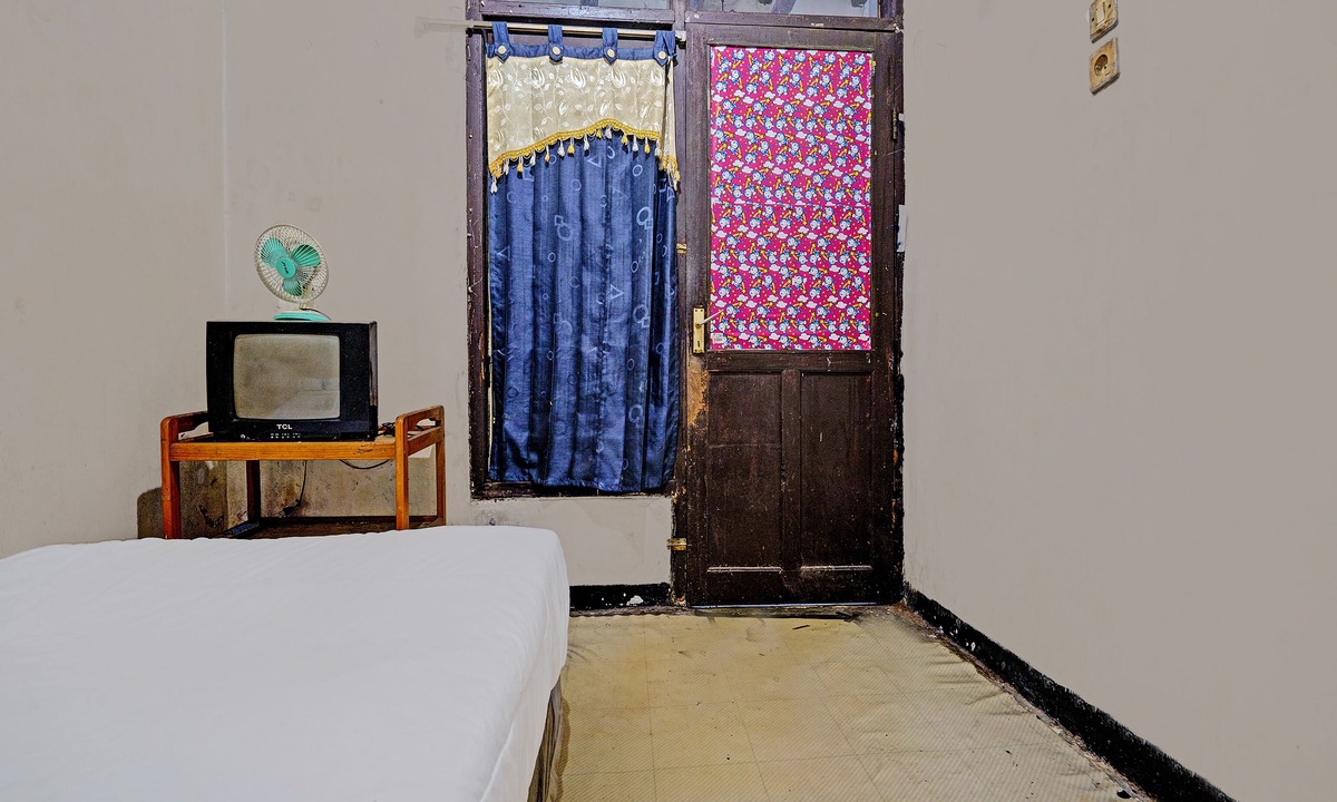 Cipaganti Hotel | OYO Life 92709 Kost Teras Cikapundung Syariah
