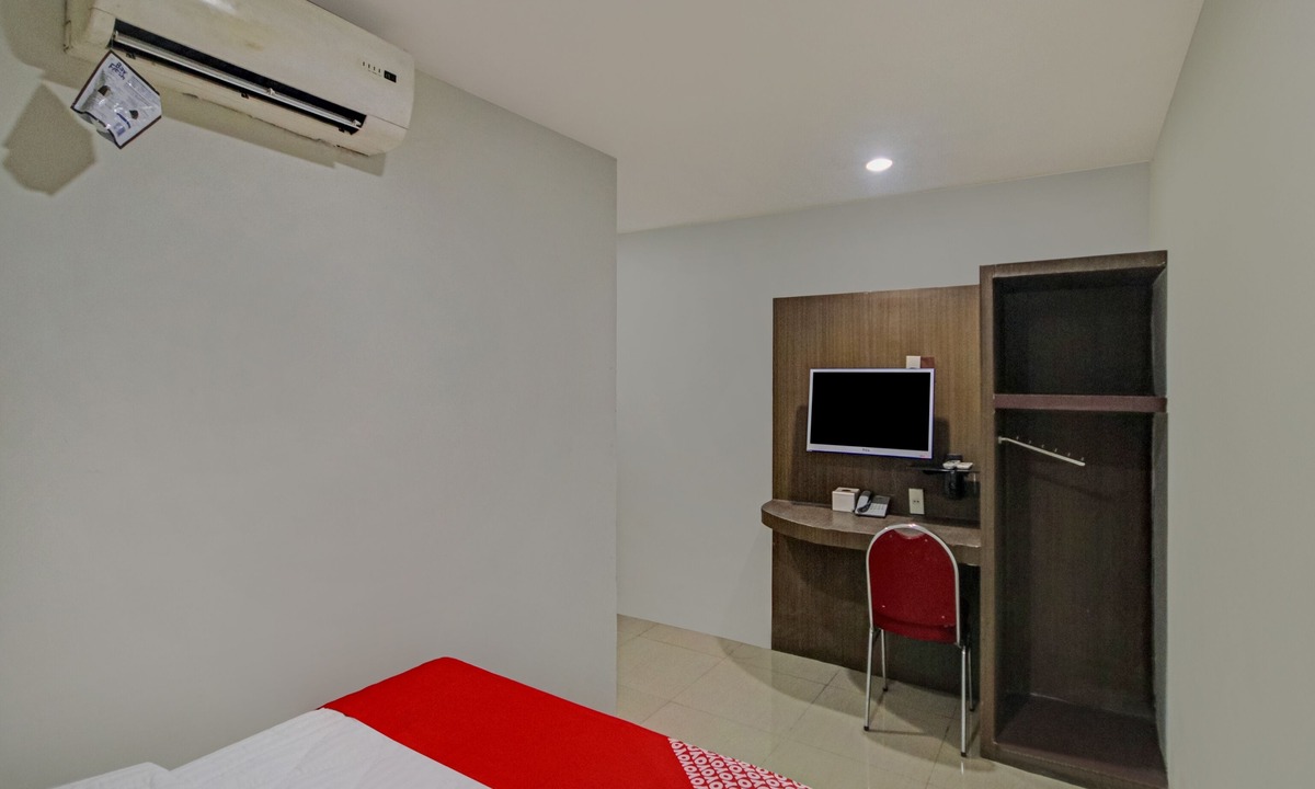 Medan Hotel | OYO 2574 Z Suites Hotel