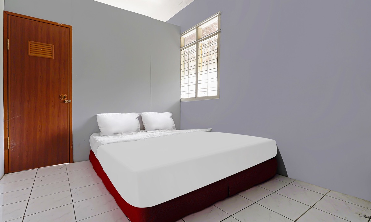 Setiabudi Hotel | OYO Life 92694 Kost Nino