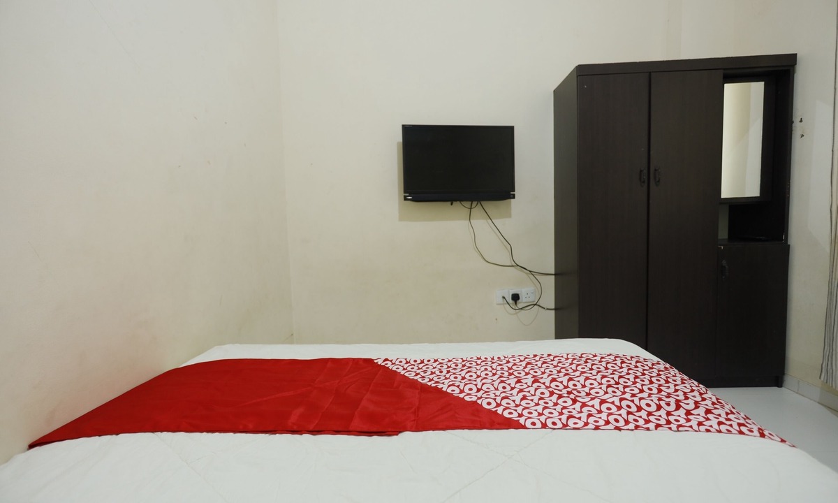 Lubuk Baja Hotel | Hotel O Baloi Homestay