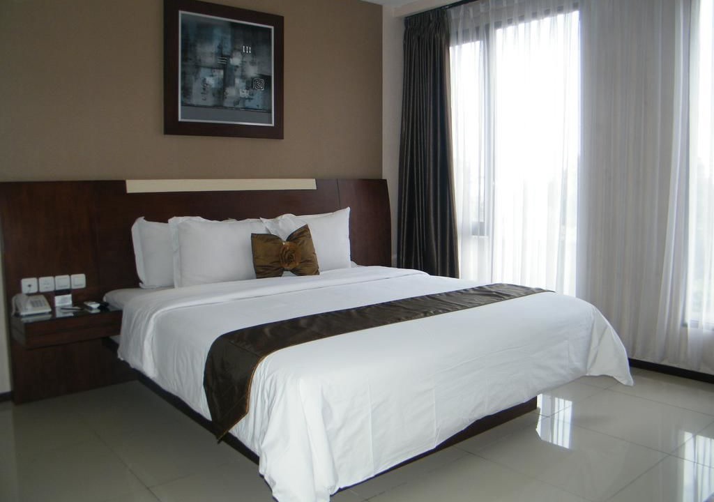 Hegarmanah Hotel | Scarlet Dago Hotel