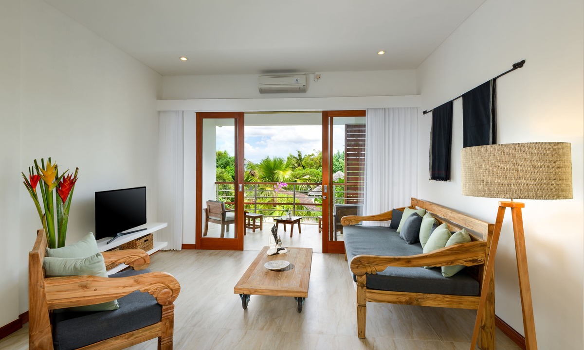Batu Bolong Villa | Echo Beach Villa & Apartment
