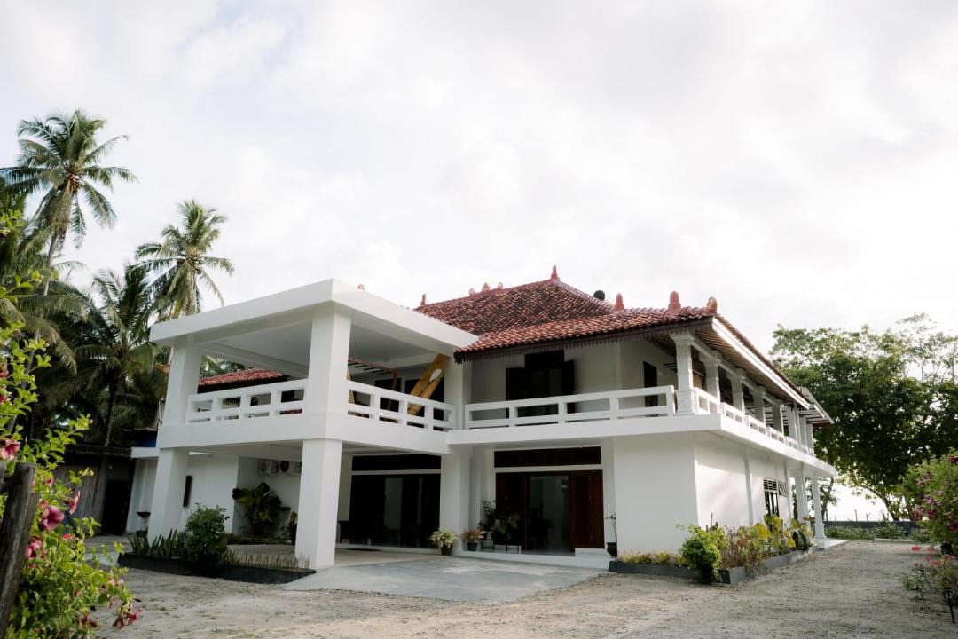 Tanjung Setia Hotel | Ndalem Ibu Krui