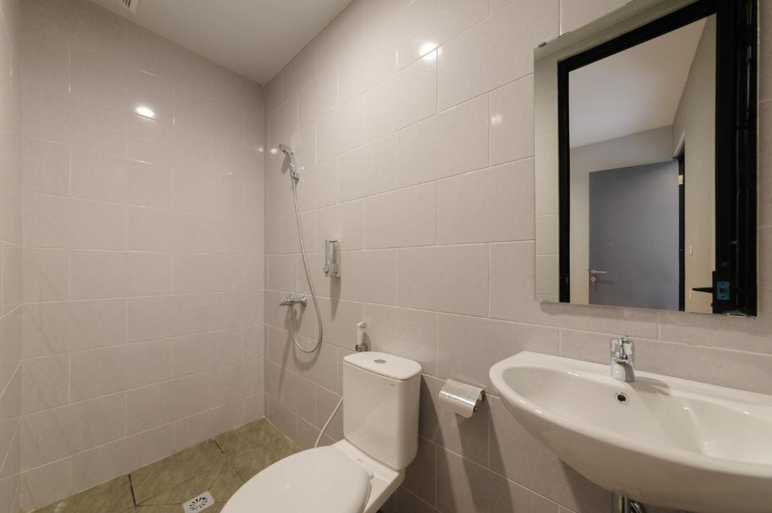 Rajabasa Hotel | RedDoorz Plus @ Kedaton Lampung