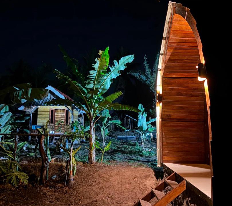 Kecamatan Suralaga Hotel | Ari Homestay