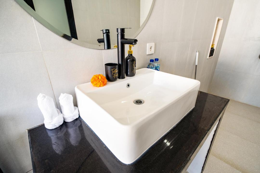 Nakula Villa | Villa Nia Gray 5Bedroom Seminyak