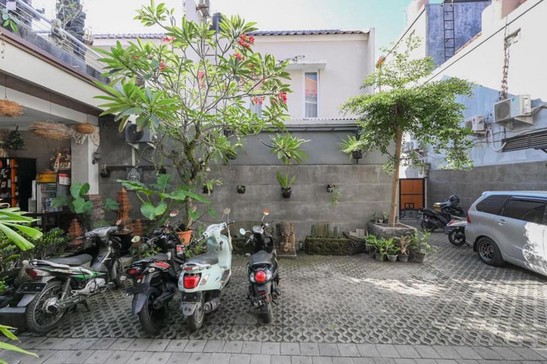 Sidakarya Hotel | RedDoorz near Mertasari Beach 2