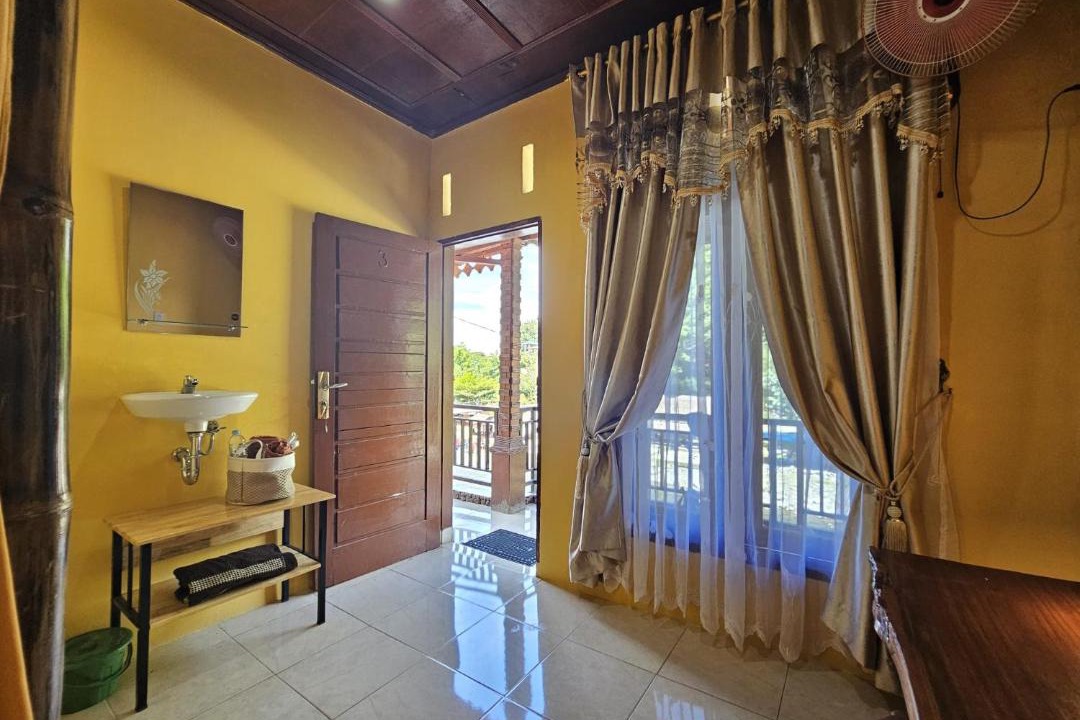 Bukit Lawang Hotel | Sumatra Inn & Travel