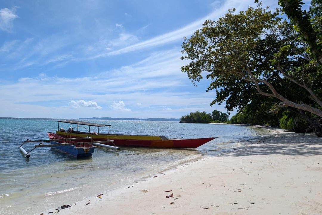 Batudaka Island Resort | Tanjung Kalemo Resort