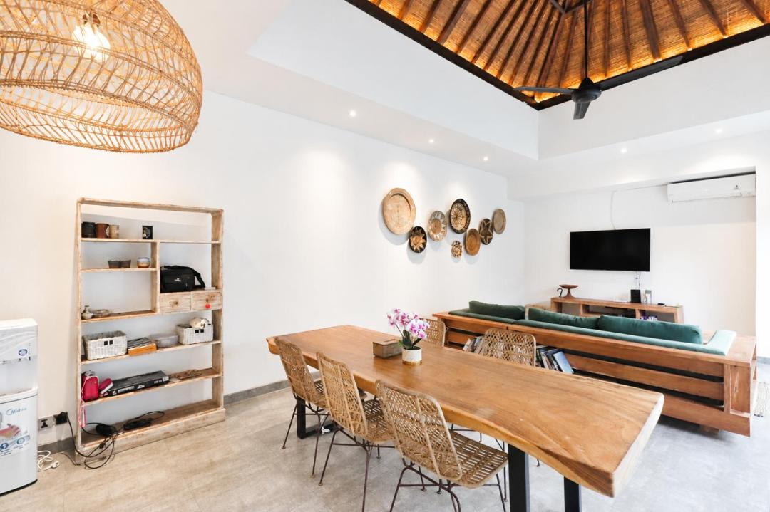 Drupadi Villa | Villa Iris by Hotelarious