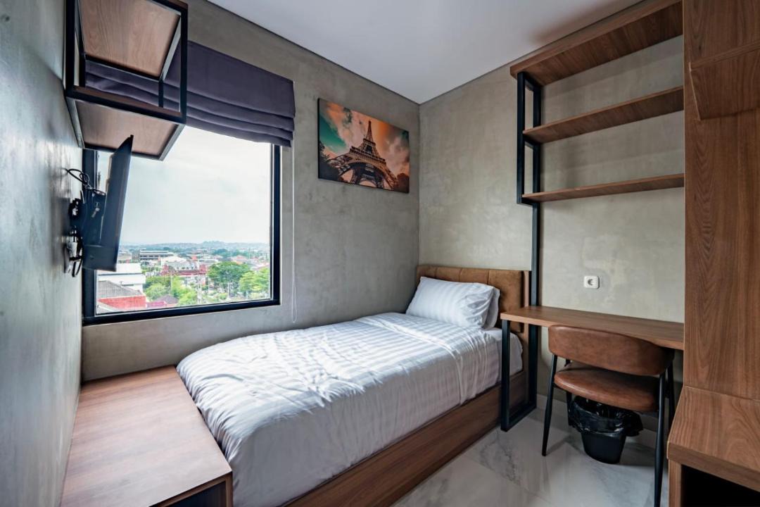 West Semarang Hotel | Trifena Residence