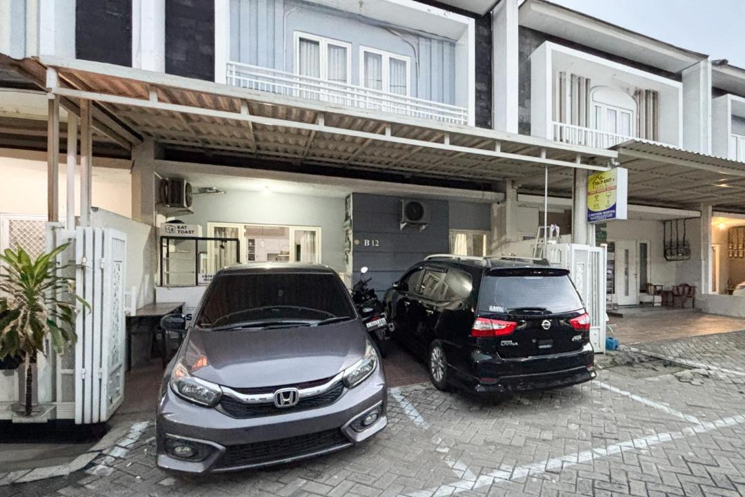 Sedati Hotel | Tulip Syariah RedPartner near T2 Juanda Airport