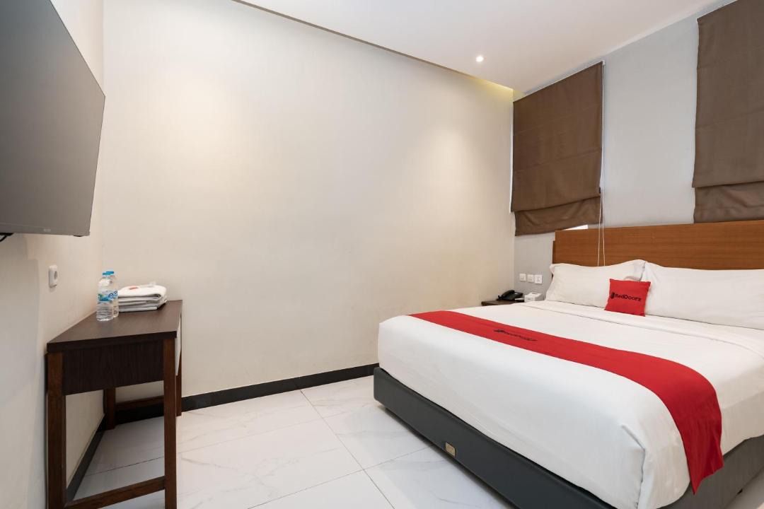 Samarinda Hotel | RedDoorz Plus @ UNO Jalan Merak Samarinda