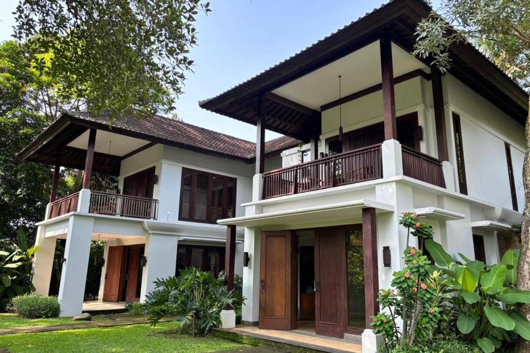 Kemenuh Hotel | Bumi Kinar Heritage