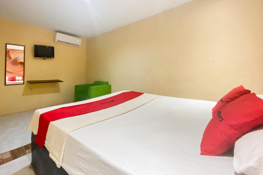 Palopo Hotel | RedDoorz at Hotel Warna Palopo