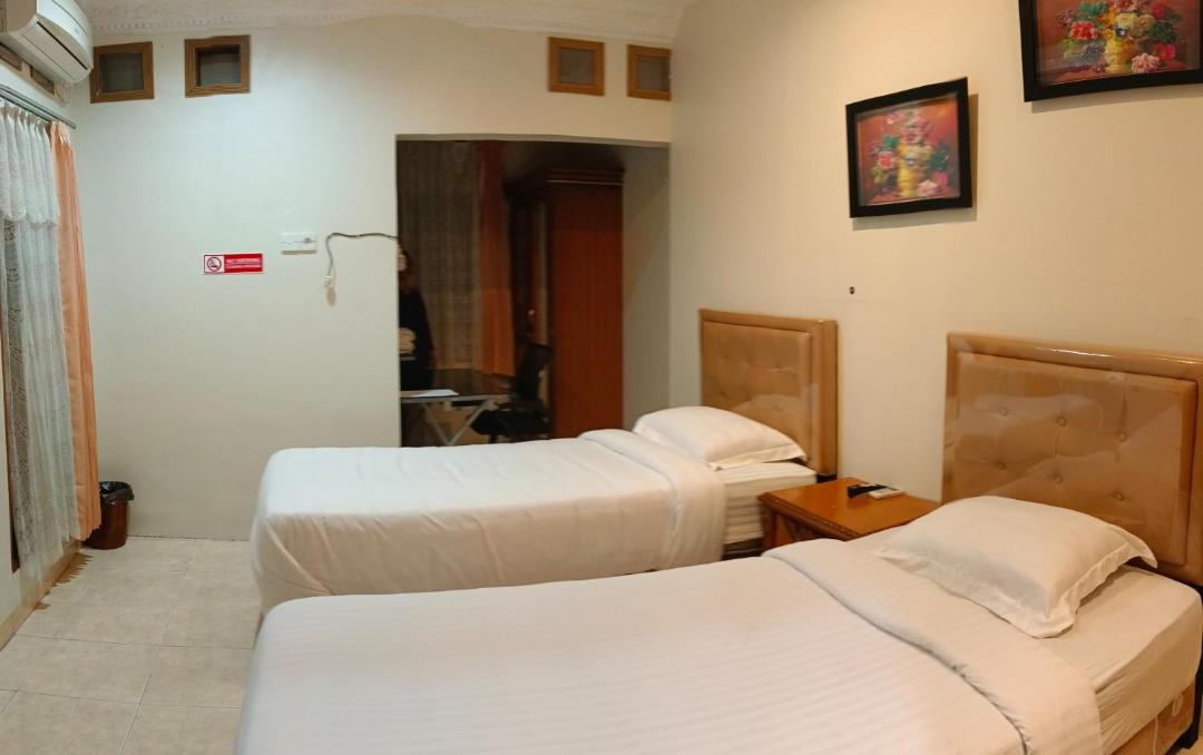 Padang House | Flamboyan House