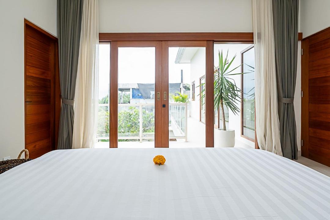 Beraban House | Villa Solaluna - Luxury 3BR with Pool near Nyanyi Beach & Luna Beach Club