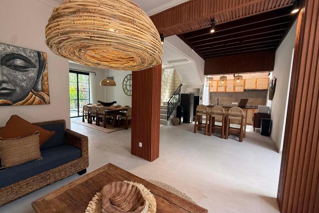 Kartika Plaza Villa | de CINTA Villa - KUTA - 6 bedrooms - Heart of Kuta