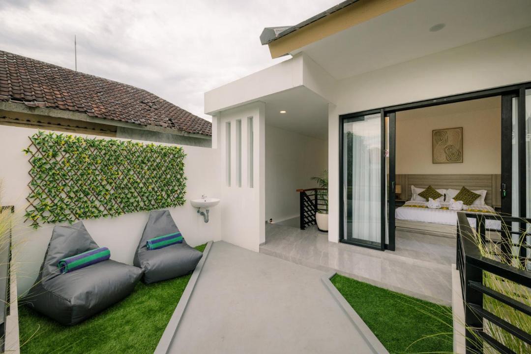 Berawa Villa | NEW! Villa Frost, Berawa - 3 Bedroom Pool Villa near Finns!