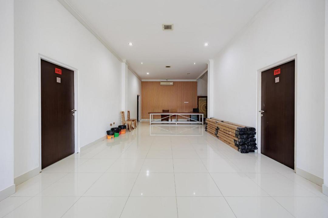 Batuan Hostel | RedDoorz near Ubud Village