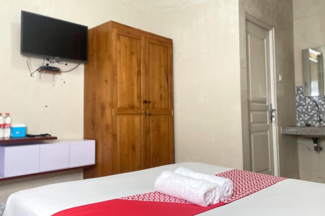 Banyuwangi Hotel | Hotel O Kate'el Inn