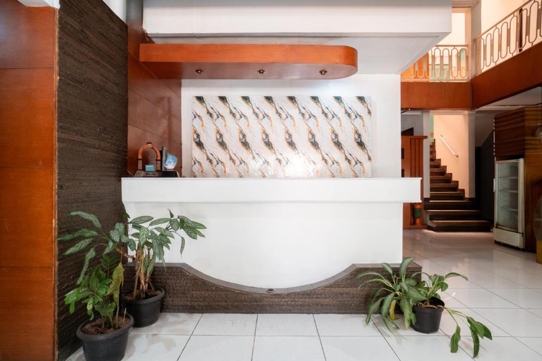 Malabar Hotel | Rehat at Hotel 10 Buah Batu