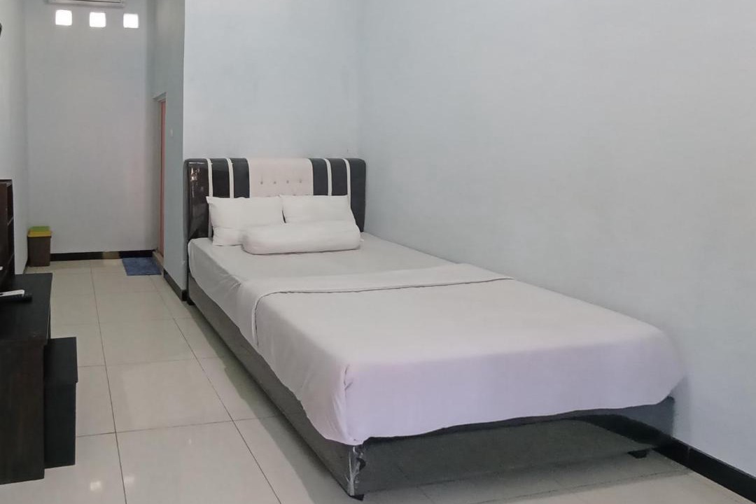 Kebumen Hotel | Surya Abadi Homestay Syariah RedPartner