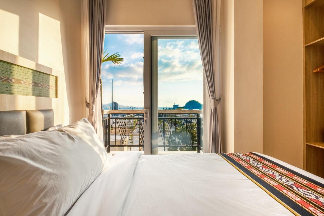 Labuan Bajo Hotel | DEJAVU 2.0 HOTEL BAJO KOMODO