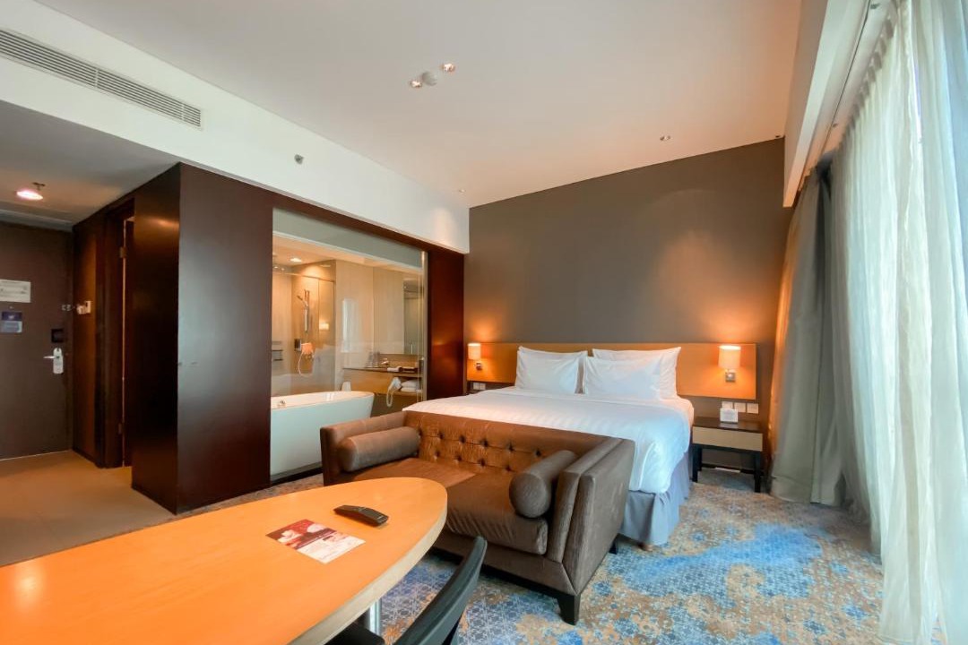 Kuningan Hotel | JS Luwansa Hotel & Convention Center