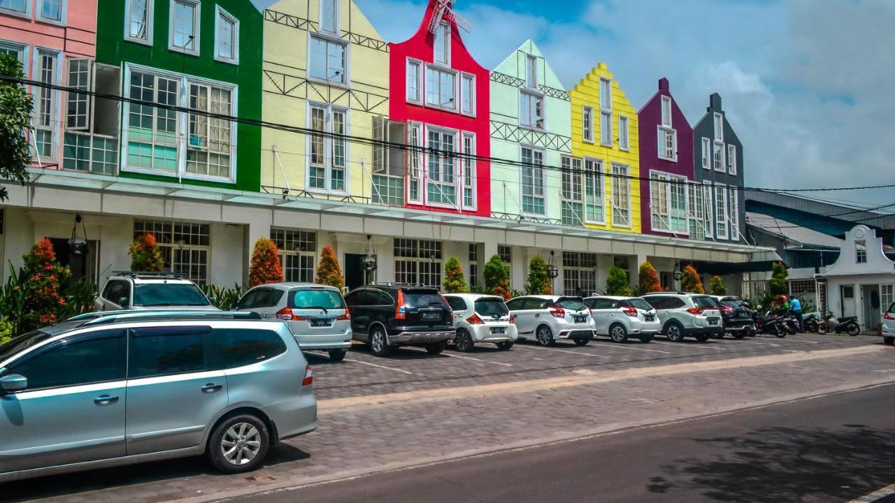 Photo of Buildings in Blimbing