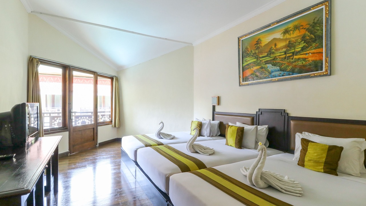 Photo of Bedroom in Kartika Plaza