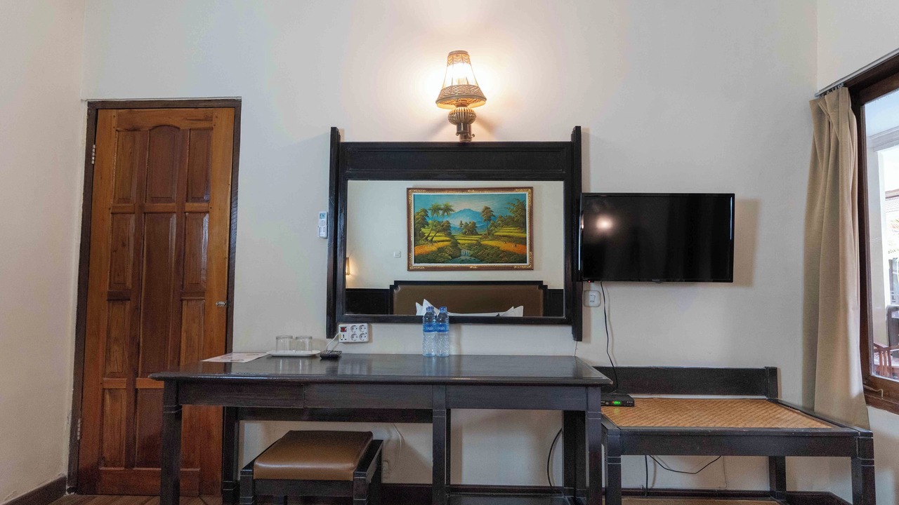 Photo of Bedroom in Kartika Plaza