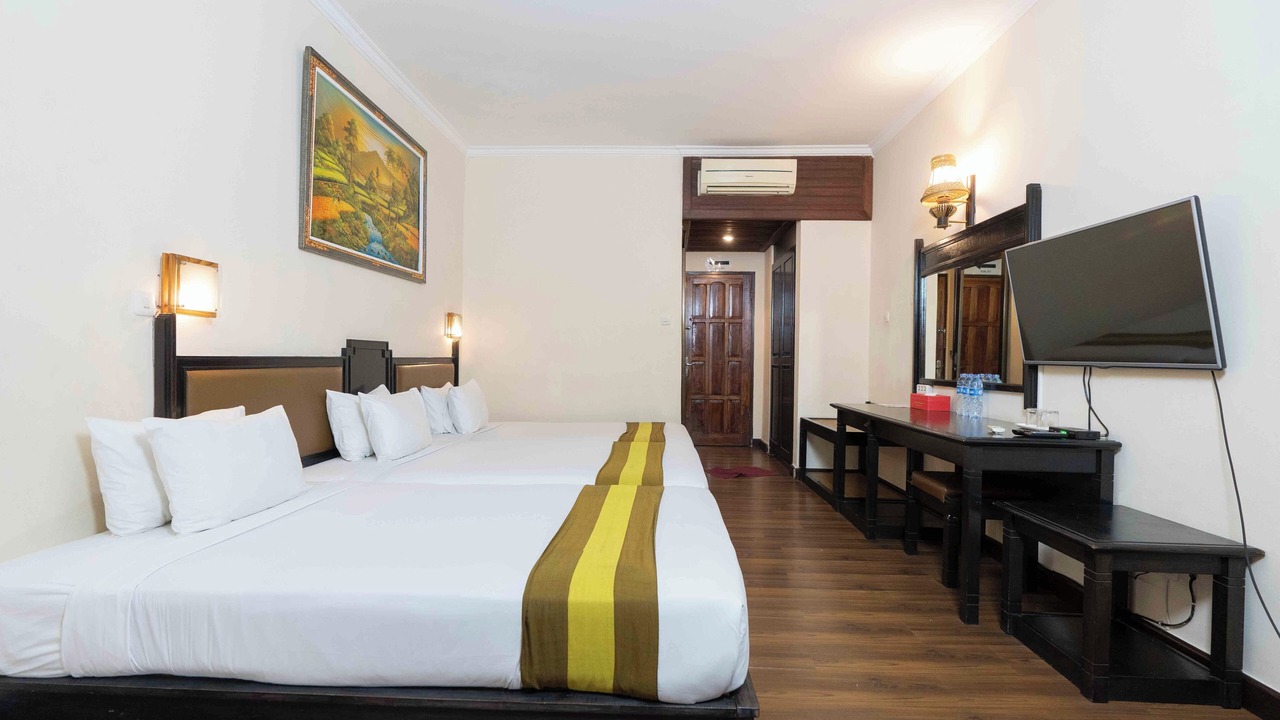 Photo of Bedroom in Kartika Plaza