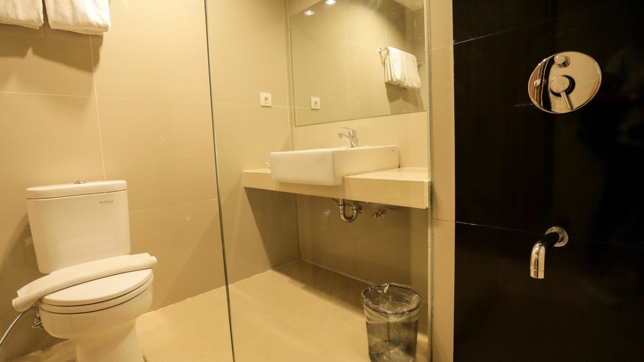 Photo of Bathroom in Panakkukang